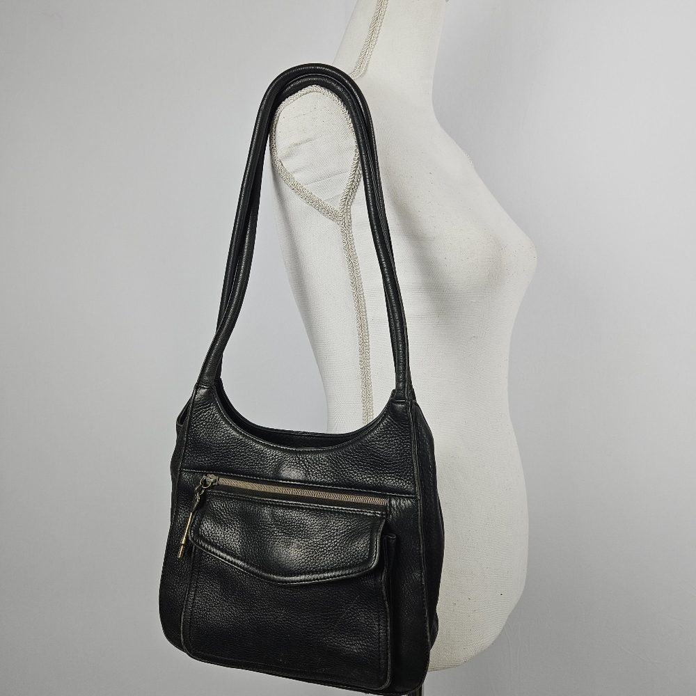 Fossil large black leather vintage 90’s. Shoulder Bag Style 75082
